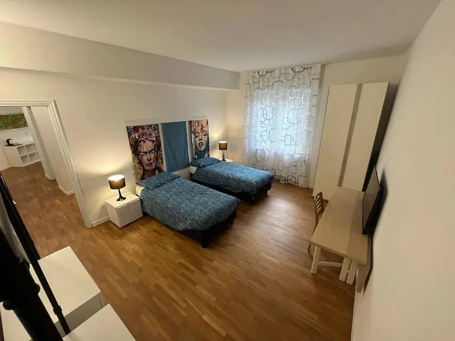 Appartamento Spazioso In Centro بياتشينسا 0*,